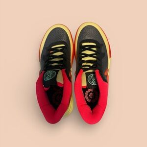 Nike Kyrie‎ 8 GO PS Black Lemon Chiffon 3Y
